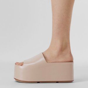 Burberry Alice Leather Beige Platform Slides